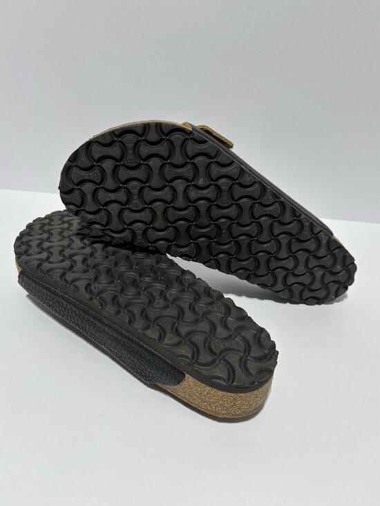 Birkenstock Men’s Arizona Black Leather Sandals, Size US 9 M, EUR 42